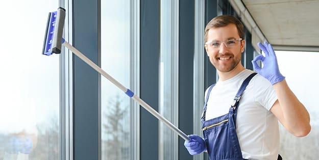 Top 4 Reasons to Regular Window Cleaning Service